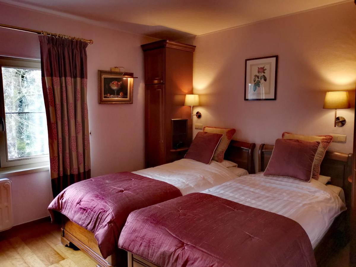 Hotel La Roseraie. Gaume-ardenne-lacuisine Sur Semois. Florenville