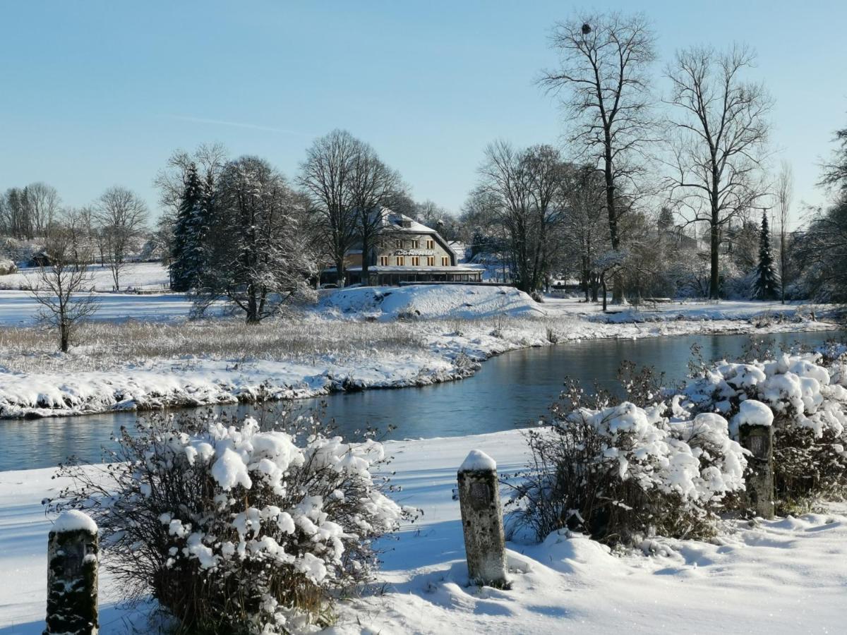 La Roseraie. Gaume-ardenne-lacuisine Sur Semois. Florenville